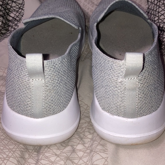 Athletic works memory foam shoes - Picture 4 of 4